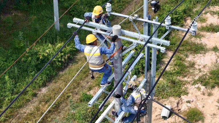 Low-voltage electrical devices setup.