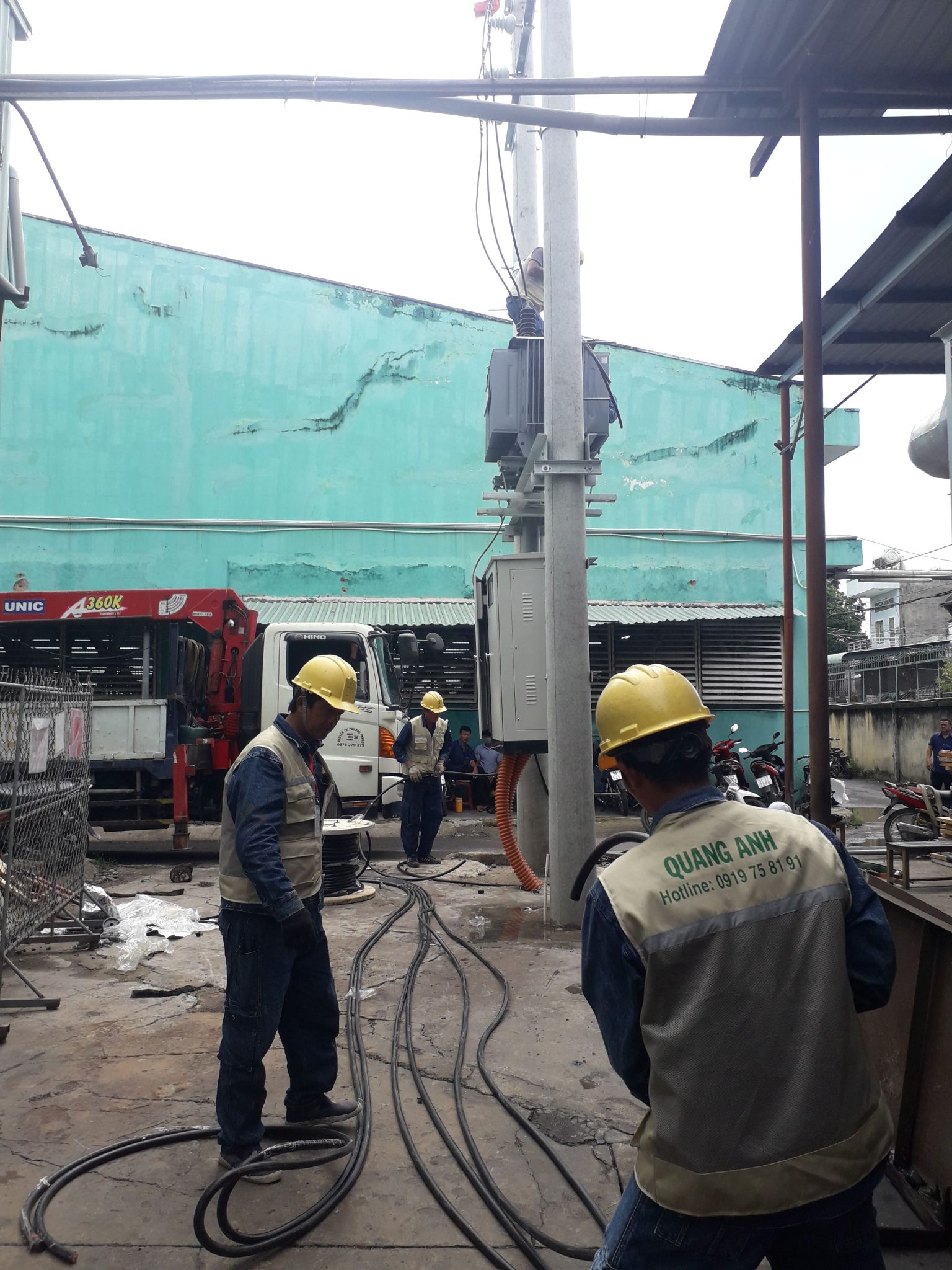 Chi tiết trạm biến áp 1000kVA Chi tiết kỹ thuật và cấu hình của trạm biến áp 1000kVA.