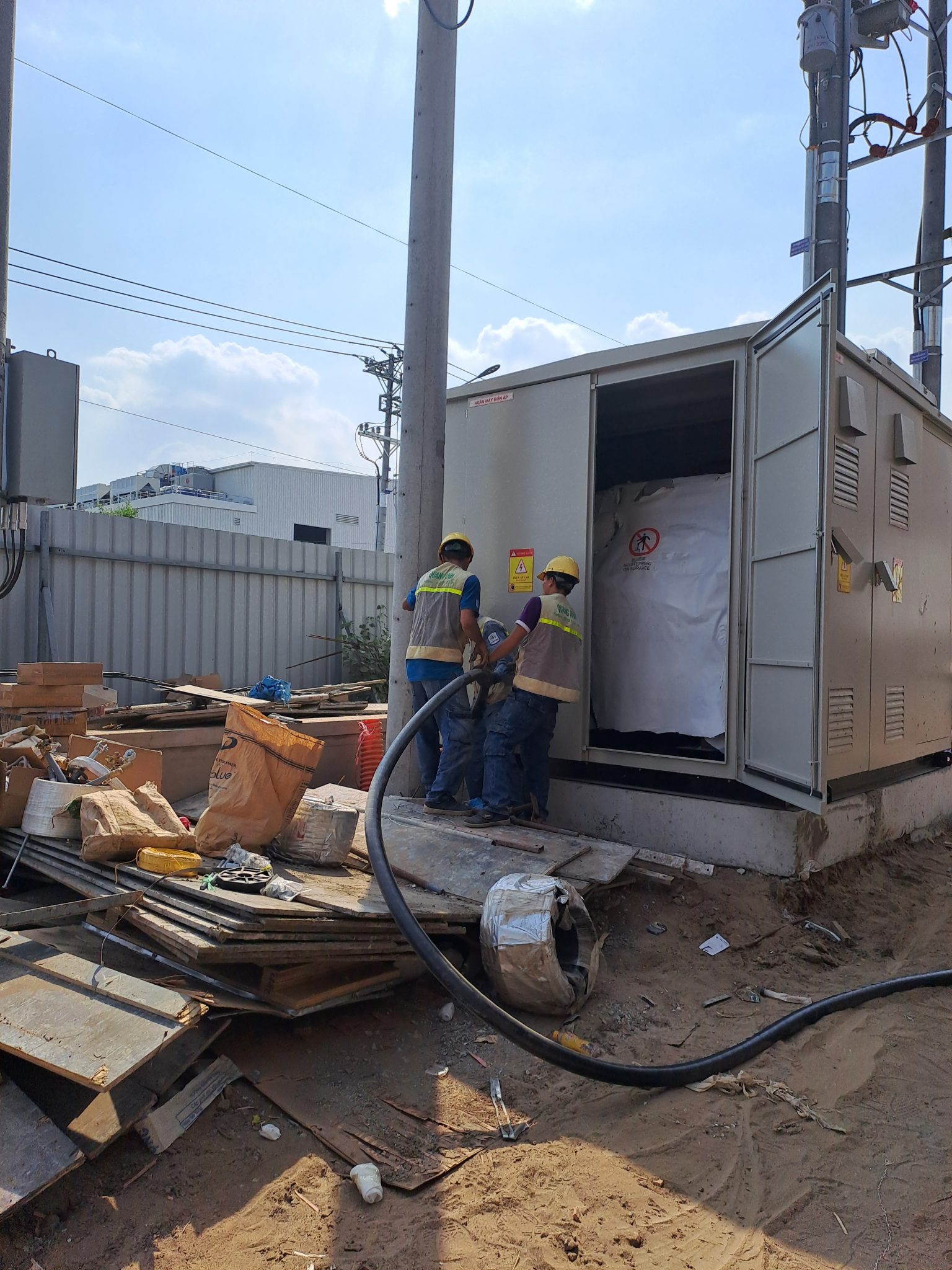 Phần mềm quản lý và vận hành trạm sạc xe điện Giao diện hệ thống quản lý trạm sạc xe điện