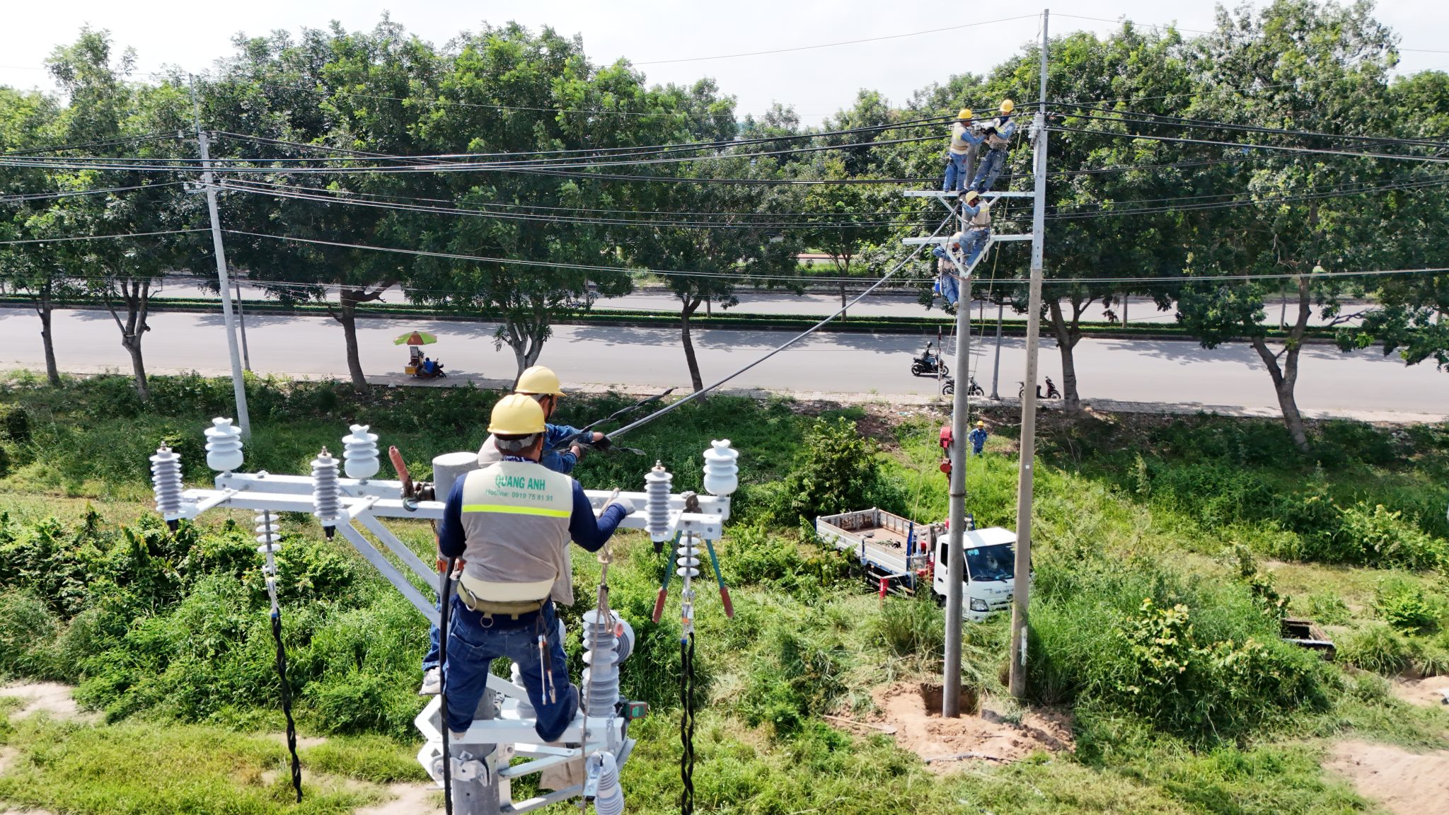 Sửa chữa máy biến áp Lâm Đồng Chuyên gia sửa chữa máy biến áp tại khu vực Lâm Đồng.