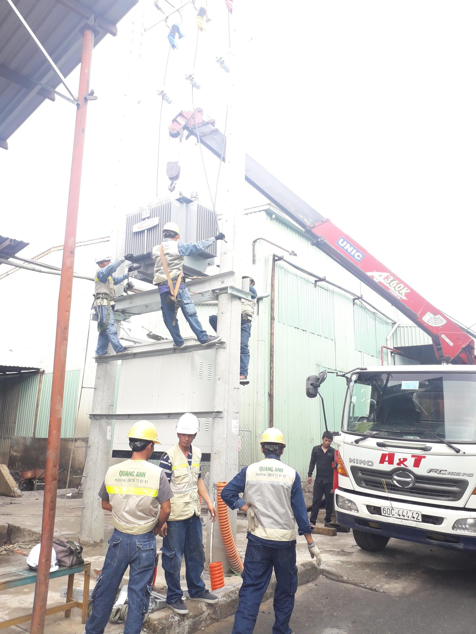 Công trình điện thực hiện bởi QuangAnhcons.