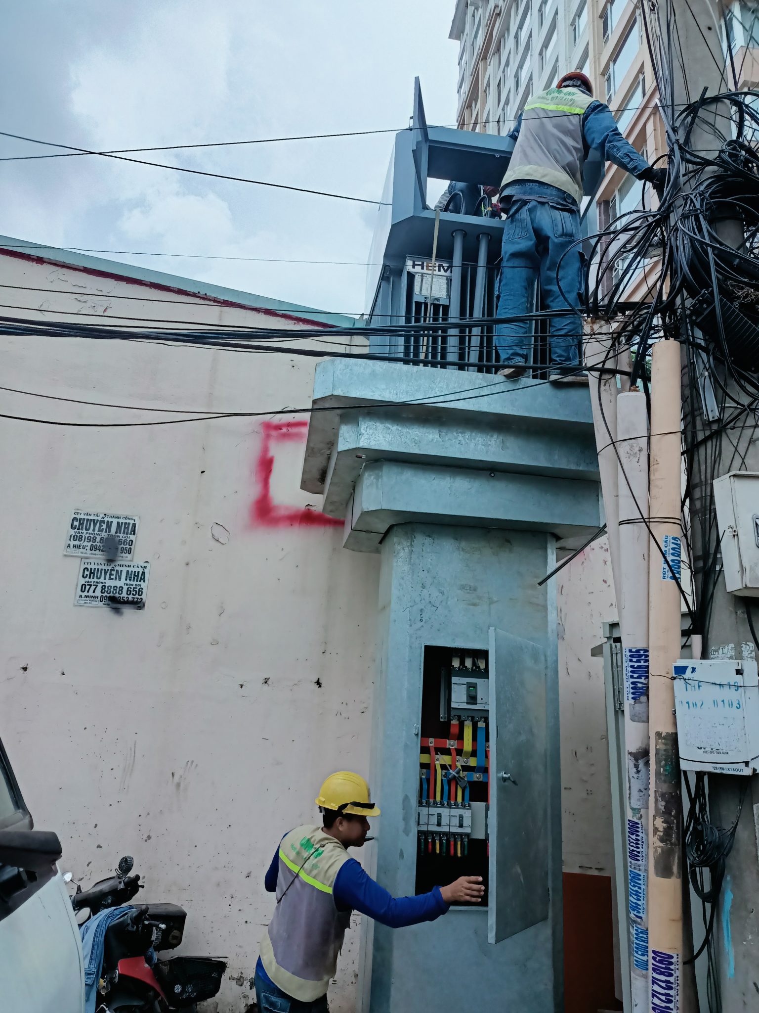 Các tiêu chuẩn an toàn điện cần tuân thủ trong ngành công nghiệp.