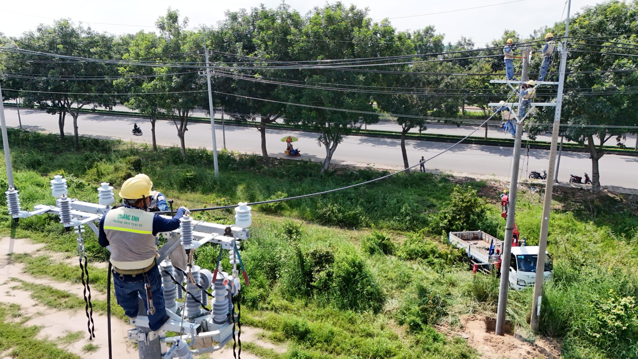 Hồ sơ cần thiết để xin giấy phép xây dựng nhà máy Bản vẽ và kế hoạch kiến trúc tổng hợp các yêu cầu pháp lý cho xây dựng nhà máy.