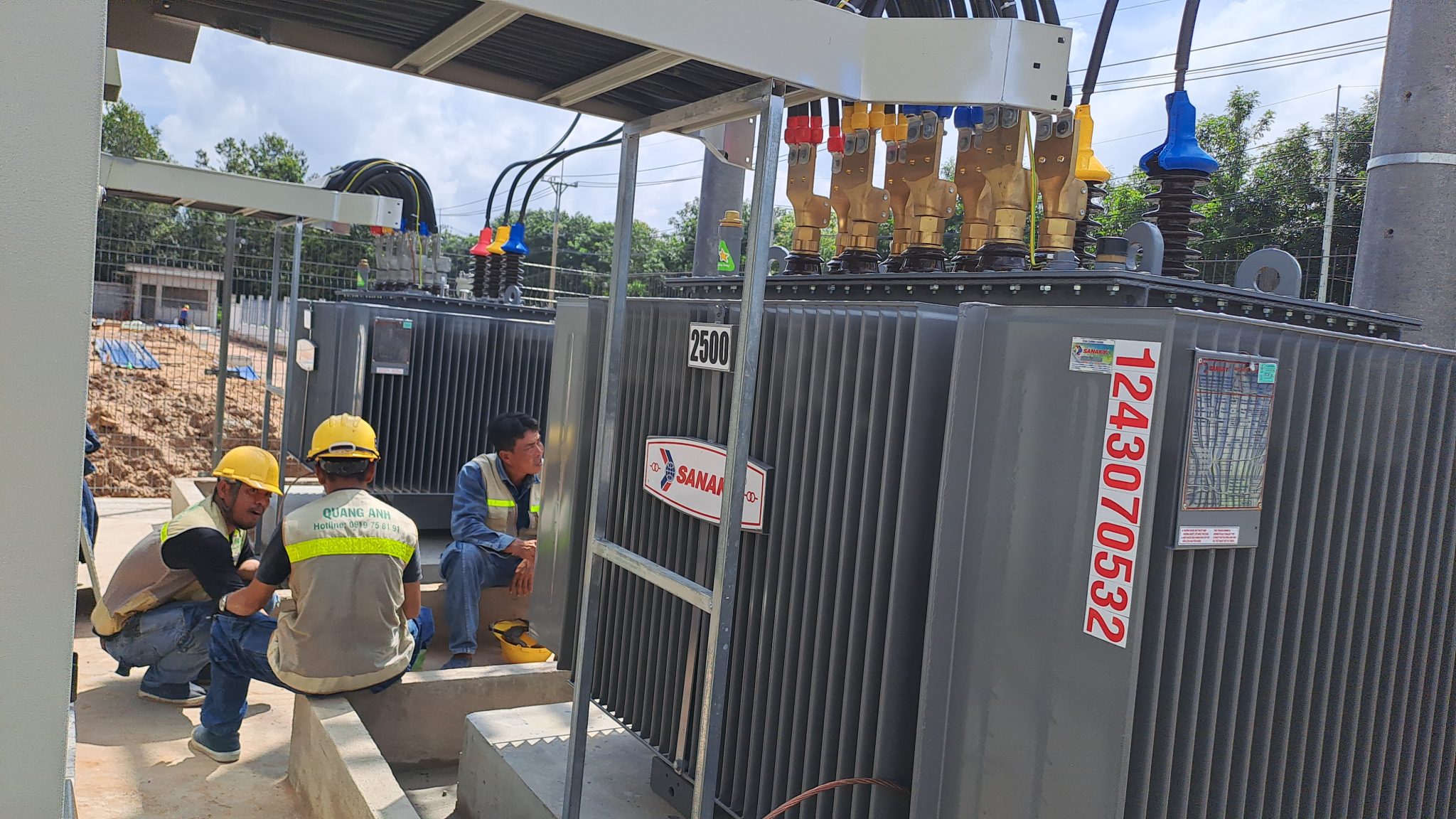 Trạm chuyển đổi và sạc điện tối ưu Trạm chuyển đổi và sạc điện tối ưu
